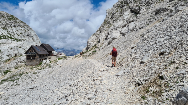 Walking from Vodnikov Dom to Koca na Dolicu