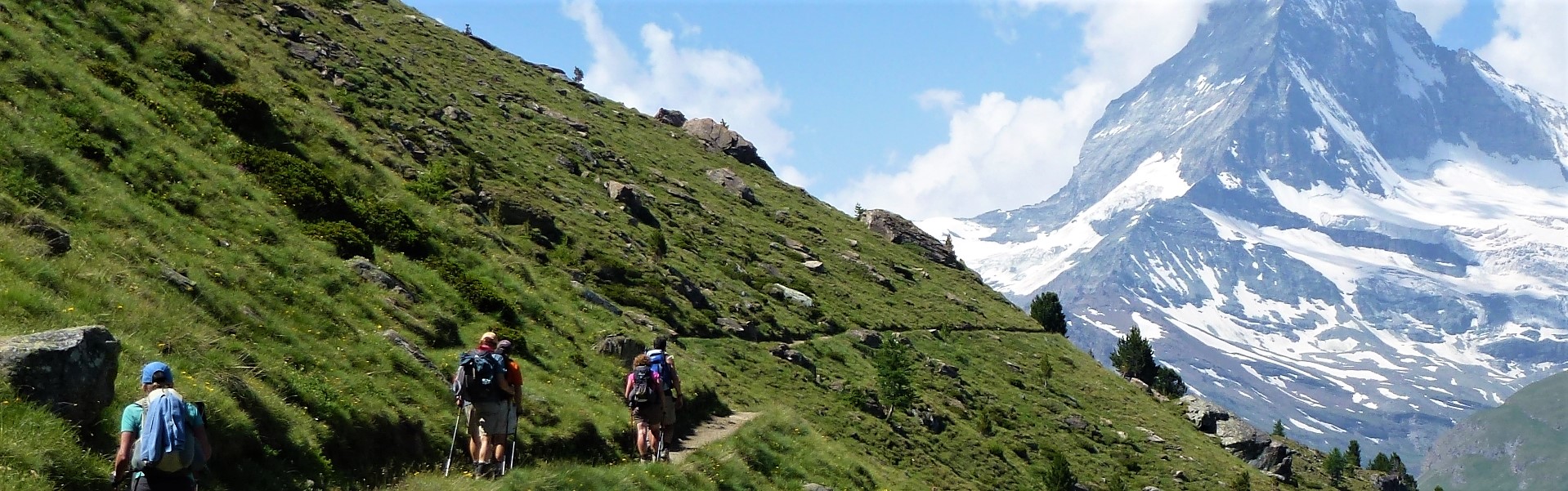 Walking along the Europaweg with the Matterhorn behind