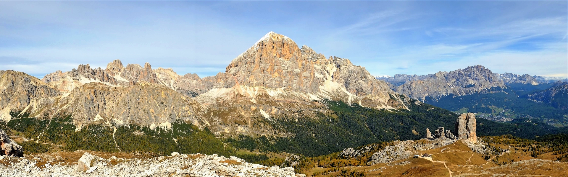 Tofane and Cinque Torri on the Alta Via 1 above Cortina
