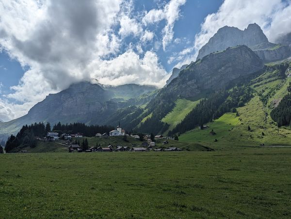 Linthal to Klausenpass on the Via Alpina